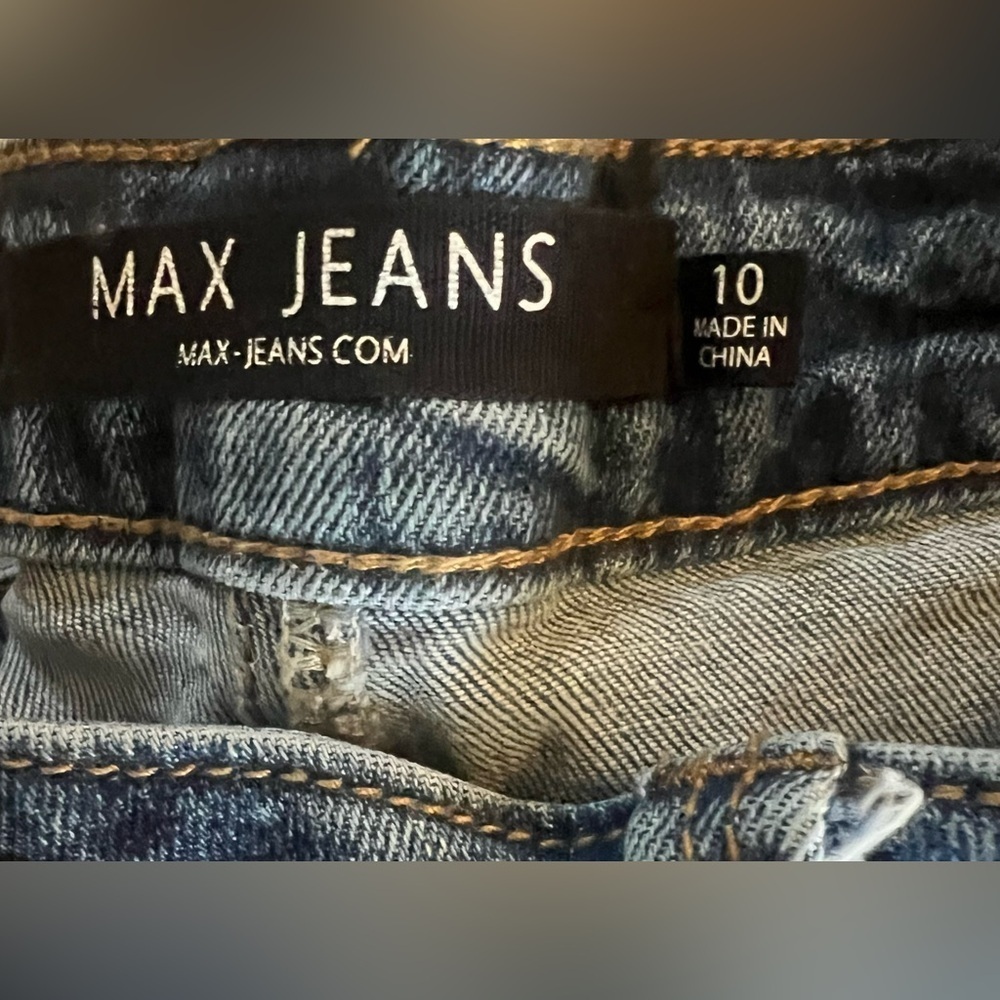 Women’s Blue Jeans - Picture 6 of 6